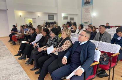 Астана қаласының Сарыарқа ауданы мектептерінің директорлары мен тәрбие жөніндегі орынбасарларымен «Кәмелетке толмағандар арасында экстремизм мен терроризм профилактикасының  2024-2026 жылдарға арналған жол картасы» отырысы